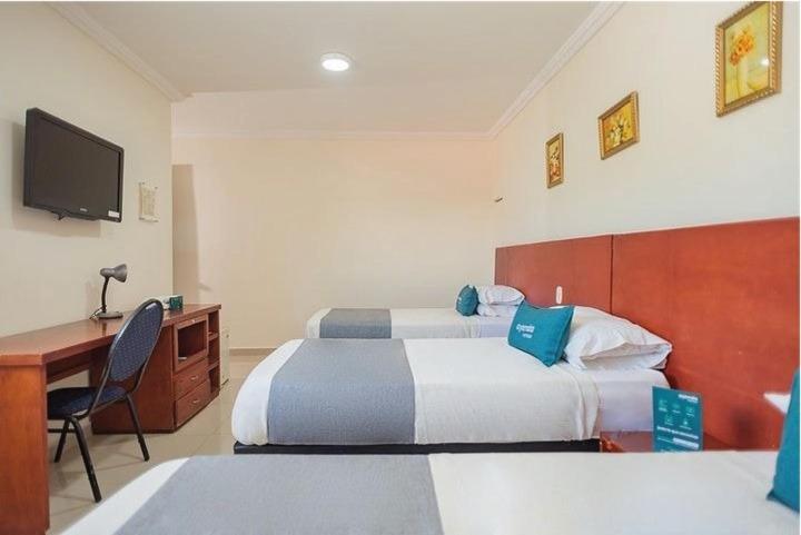 Hotel Rivera Del Mar Баранкила Екстериор снимка